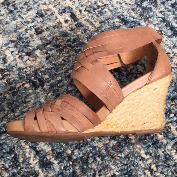 CLEARANCE- bundle and save more! Clark’s - Picture 3 of 6